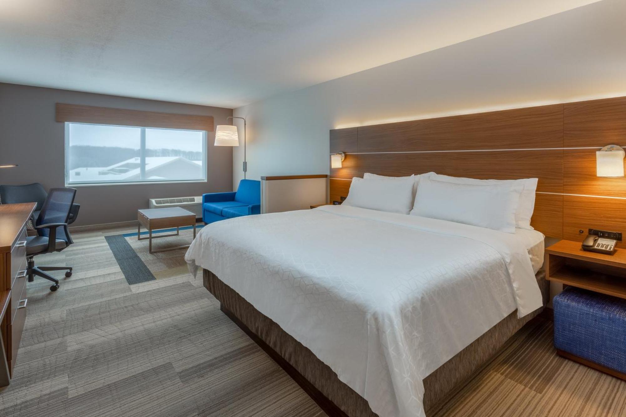 Express & - Rice By Ihg Hotel Rice Lake